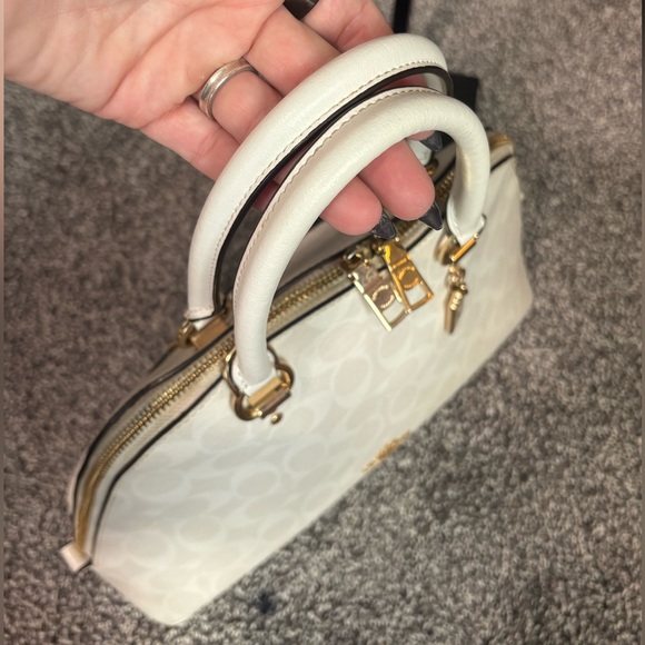 COACH KATY SATCHEL IN SIGNATURE CANVAS - Picture 8 of 17